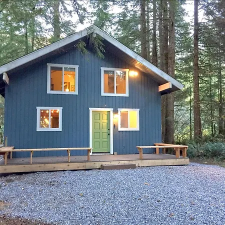 Snowline Cabin 66 - Hot Tub - Wi-Fi - 3 Bedroom - Sleeps 10